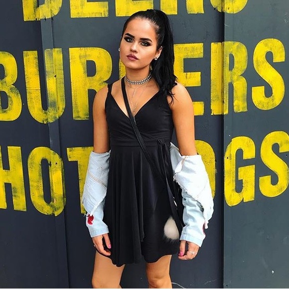 Cropped Denim Jacket - Picture 2 of 2